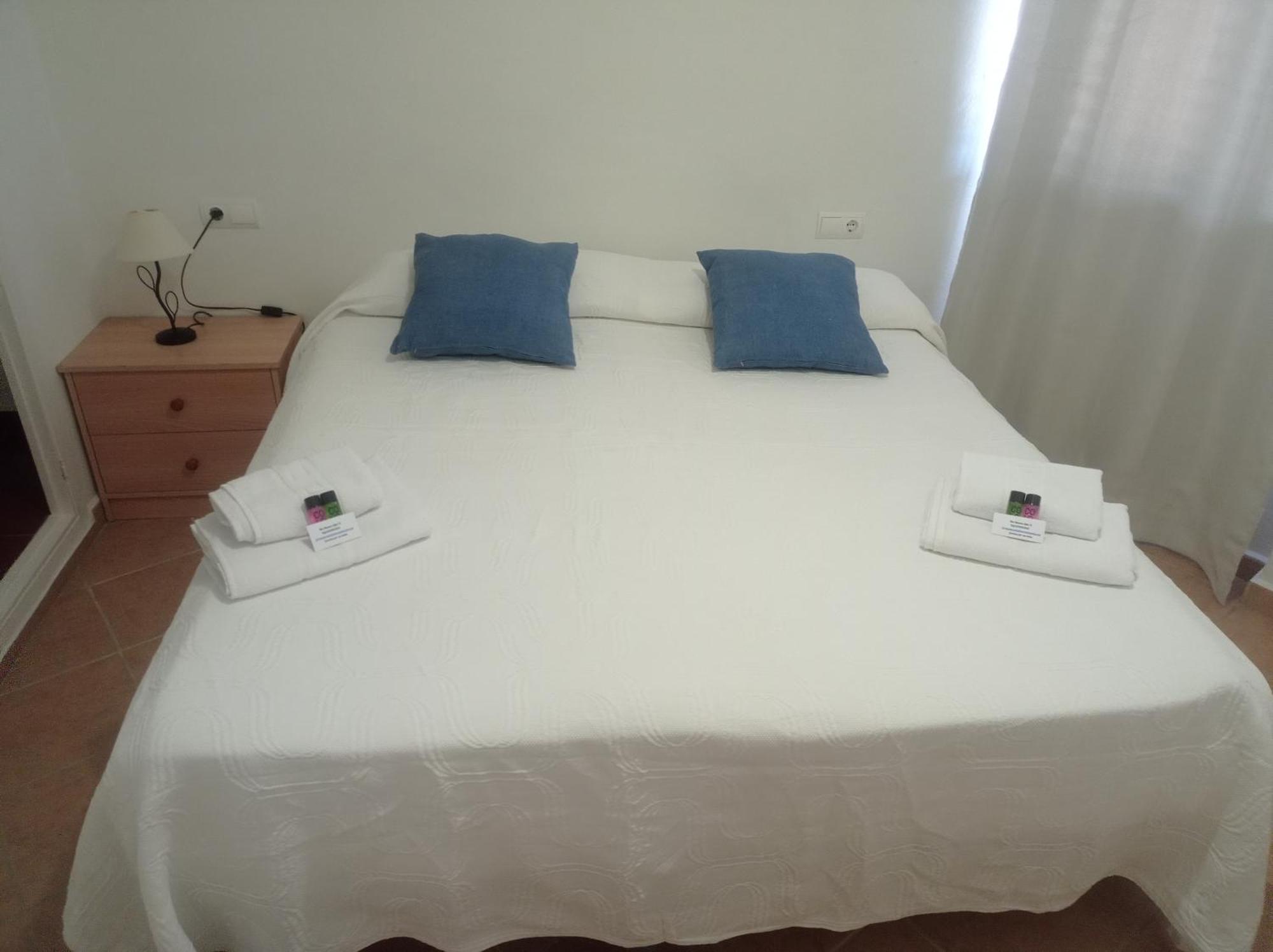Apartamento Illa Blanca Es Pujols Buitenkant foto