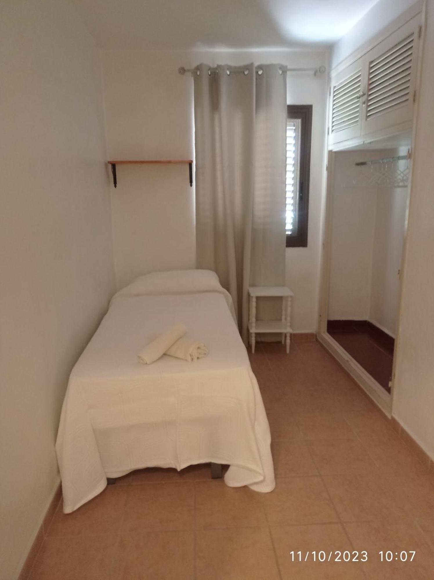 Apartamento Illa Blanca Es Pujols Buitenkant foto